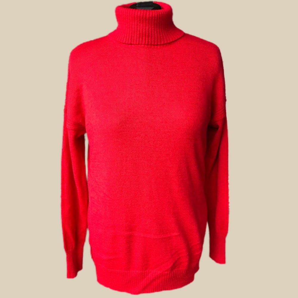 Old Navy Sweater , Turtleneck, red. Size L